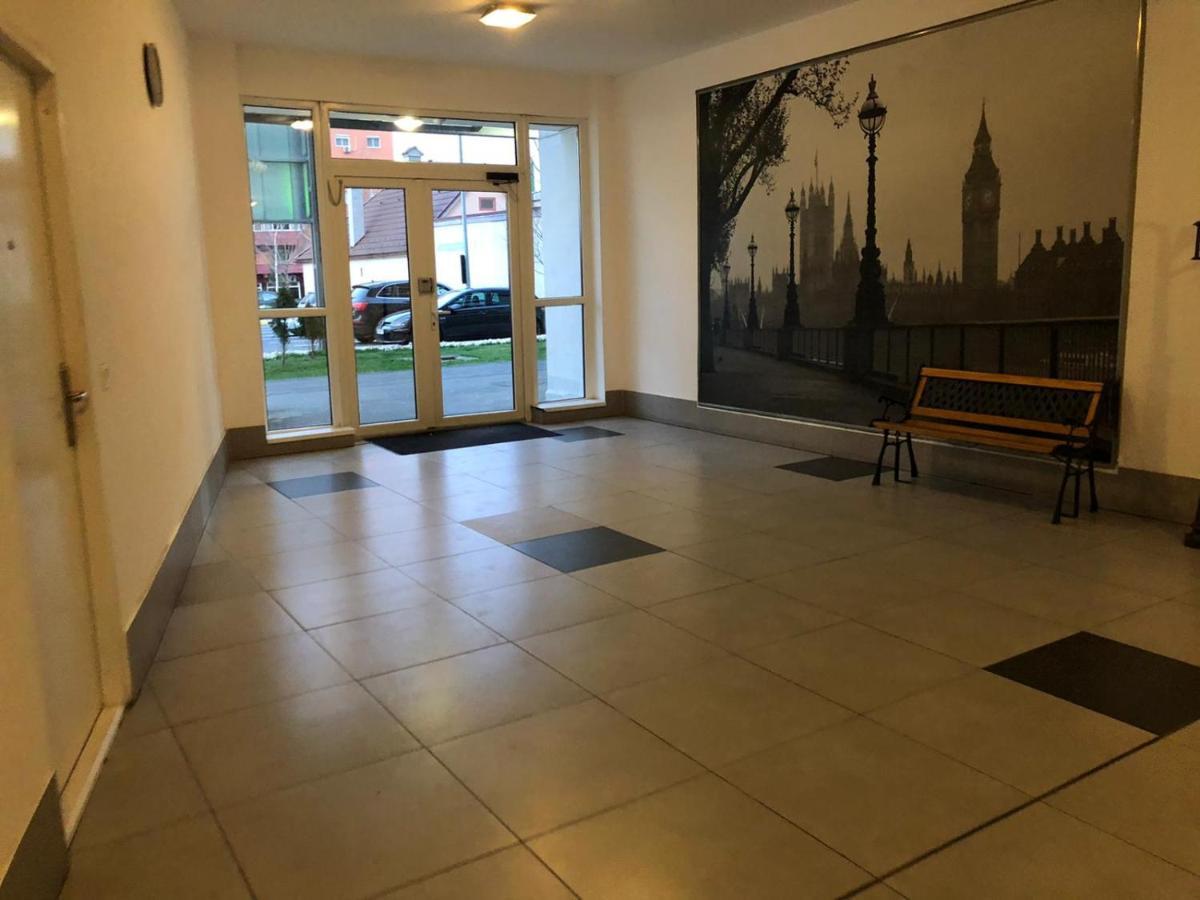 Alpha Apartment Брашов Екстериор снимка